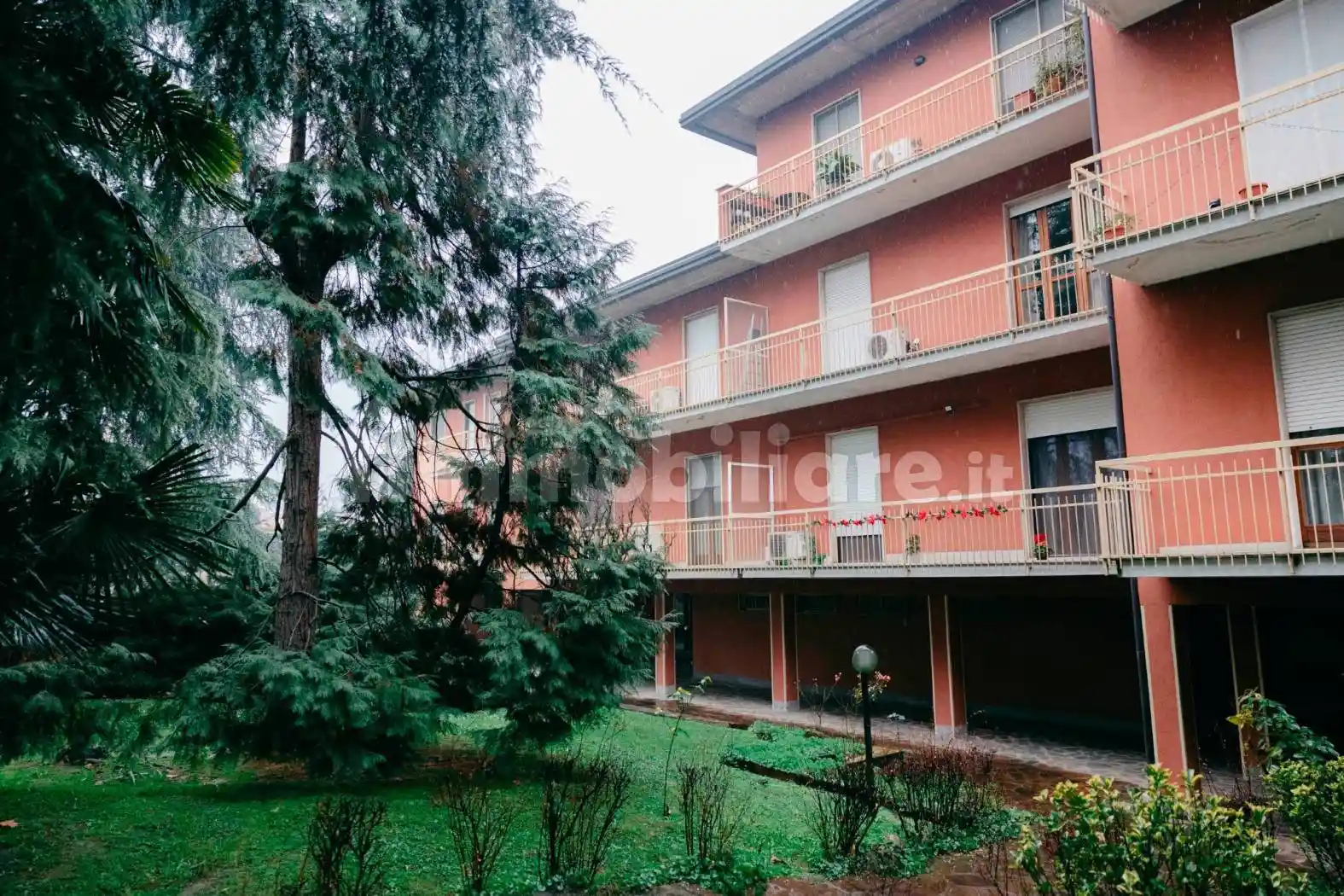 Appartamento in vendita a Pessano con Bornago