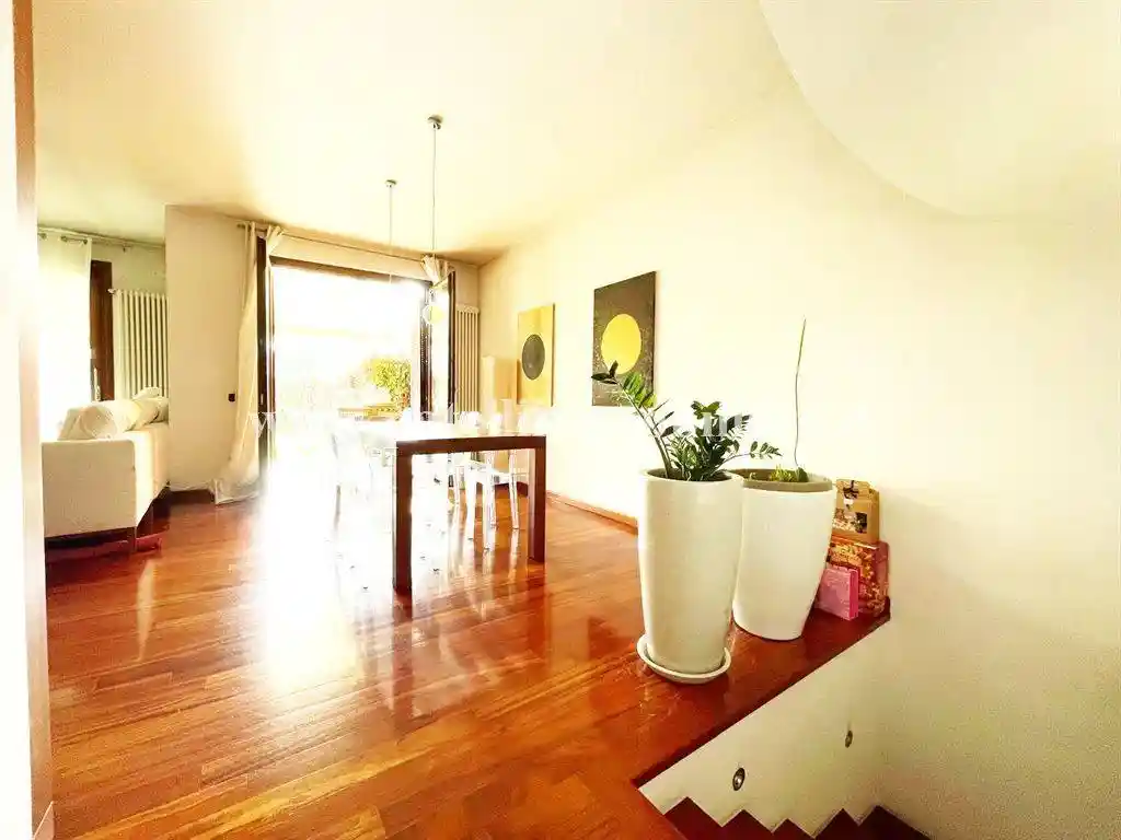 Villa in vendita a Treviolo