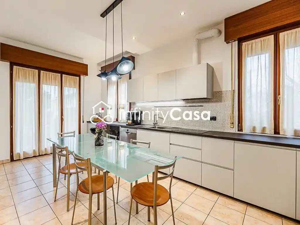 Appartamento in vendita a Lazise