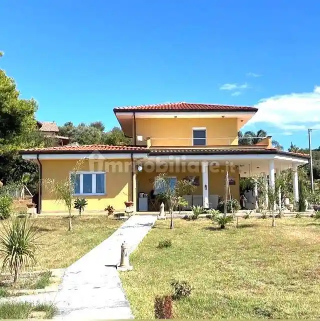 Villa in vendita a Drapia