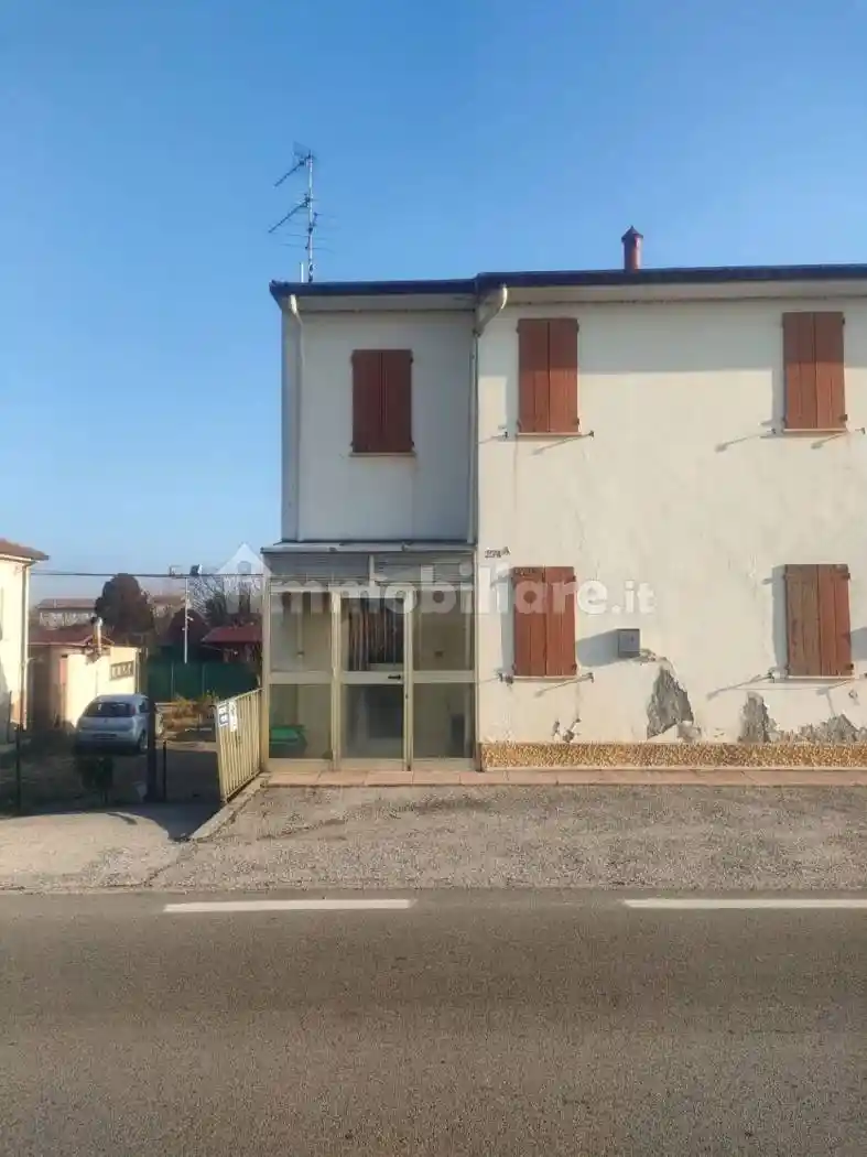 Casa indipendente in vendita a Ferrara