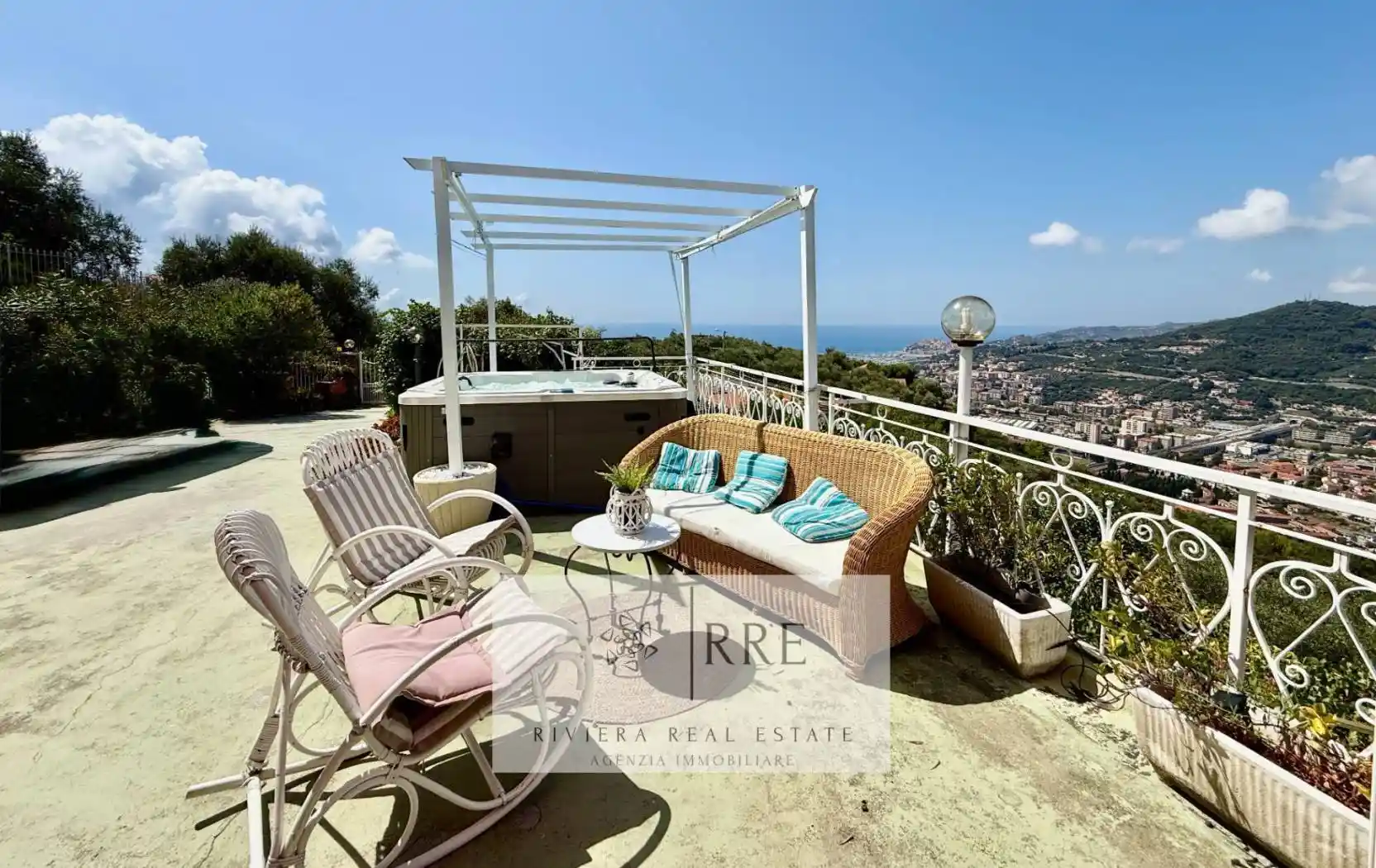 Villa in vendita a Imperia