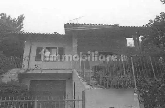 Villa in vendita a Castelnuovo Don Bosco