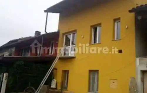 Casa indipendente in vendita a Viale