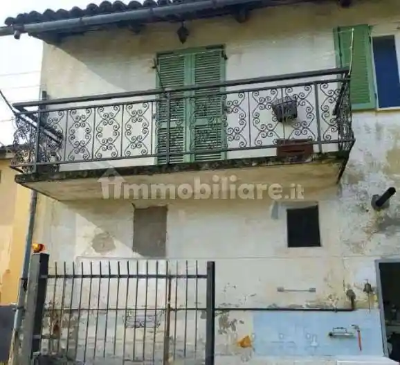 Casa indipendente in vendita a Valfenera