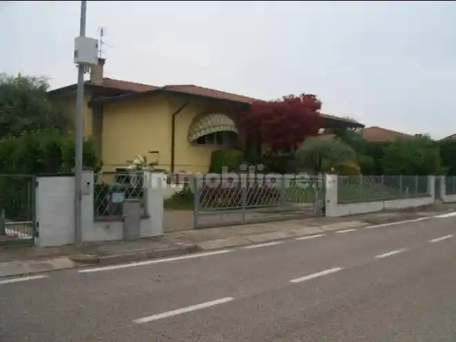 Villa in vendita a Vescovana