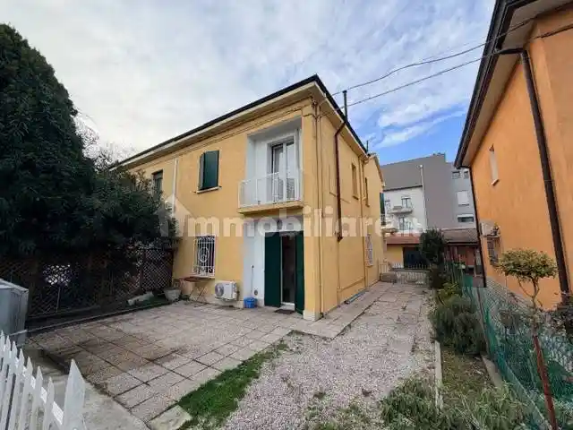 Appartamento in vendita a Ferrara