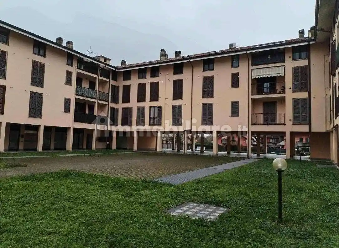 Appartamento in vendita a Grezzago