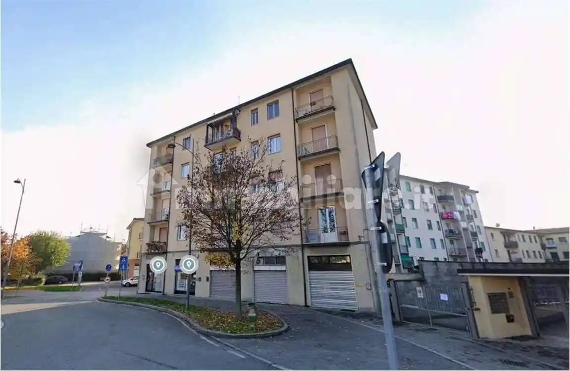 Appartamento in vendita a Pessano con Bornago