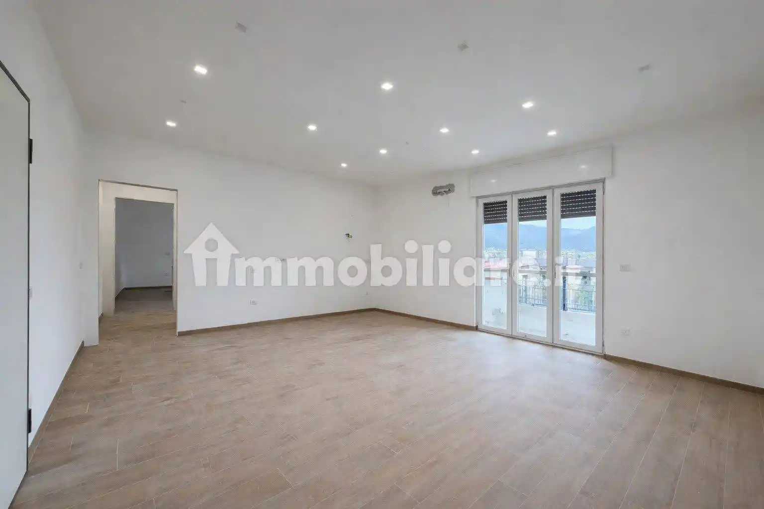 Appartamento in vendita a Salerno