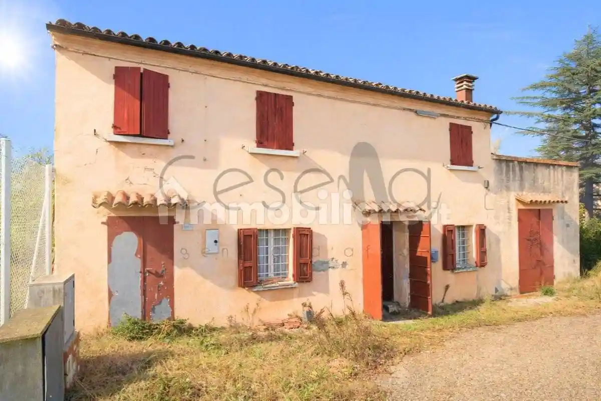 Villa in vendita a Longiano