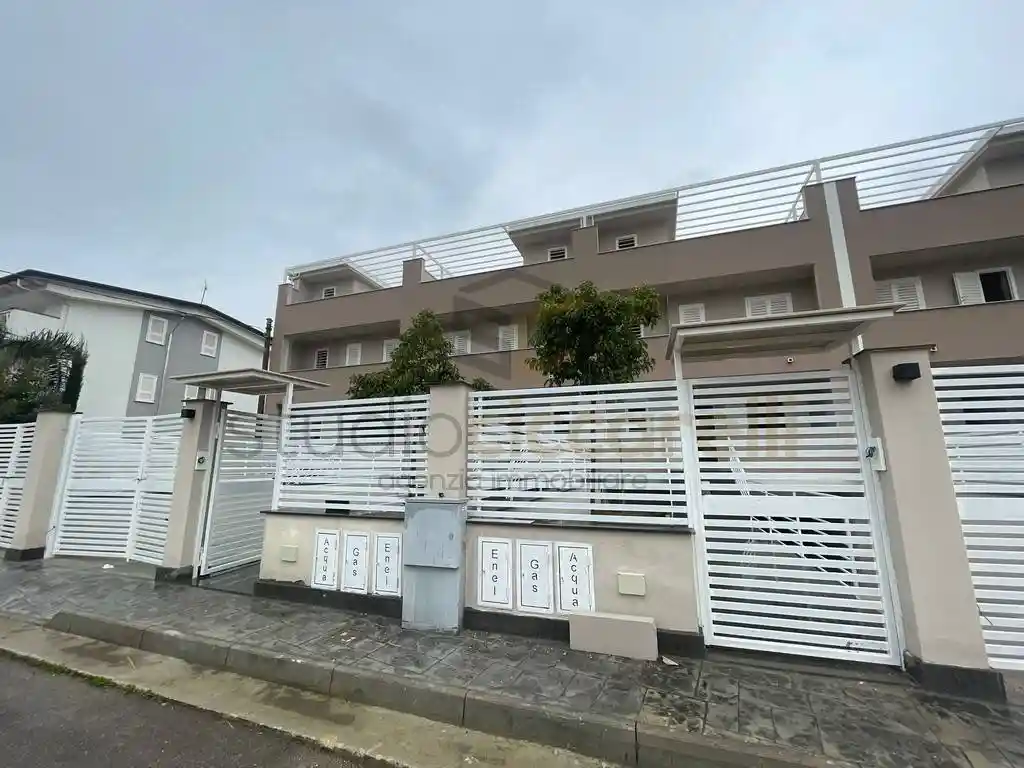 Villetta a schiera in vendita a Parete