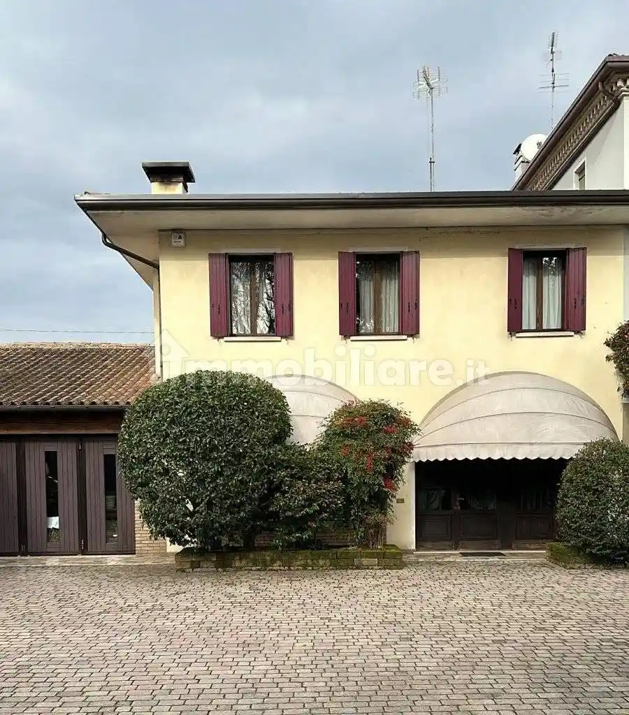 Casa indipendente in vendita a Castello di Godego