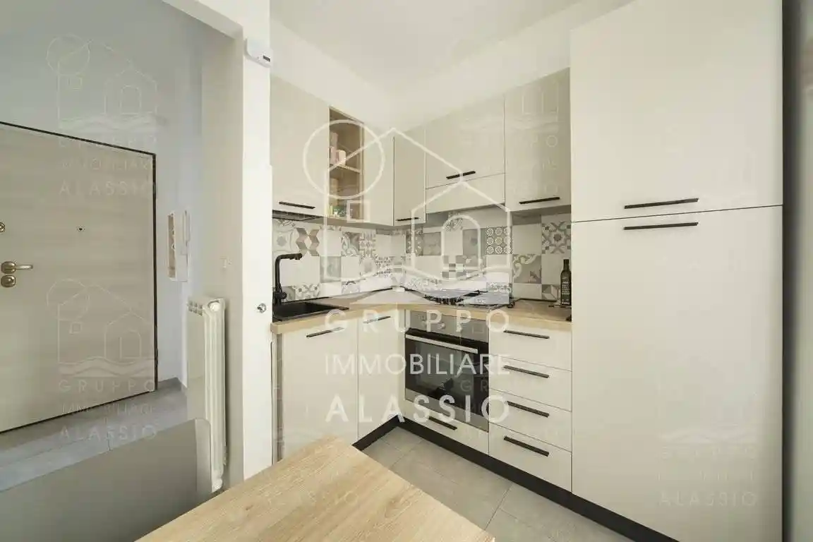 Appartamento in vendita a Alassio