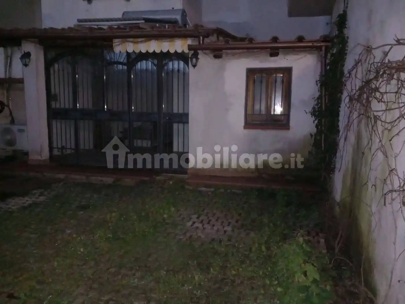 Villa in vendita a Pomezia