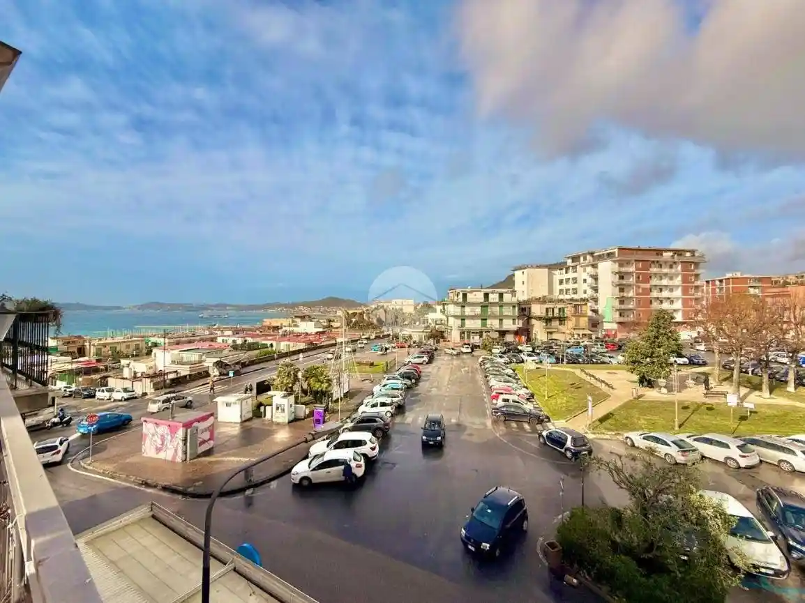 Appartamento in affitto a Pozzuoli