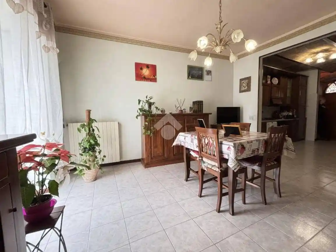 Casa indipendente in vendita a Terni