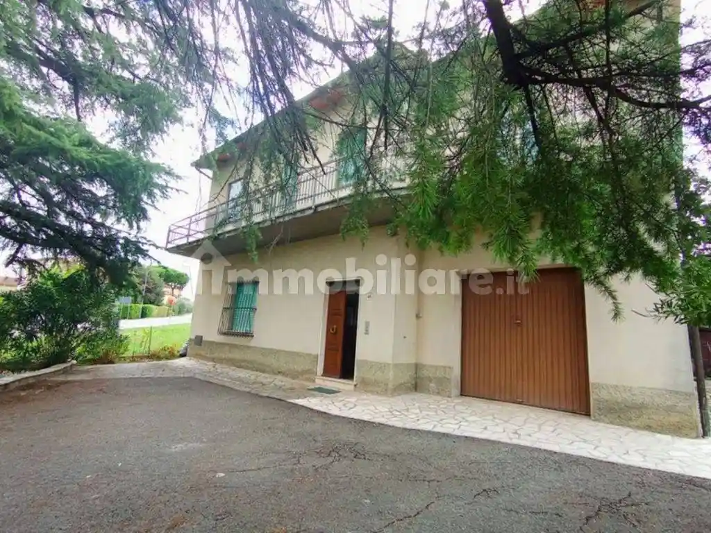 Villa in vendita a Foiano della Chiana