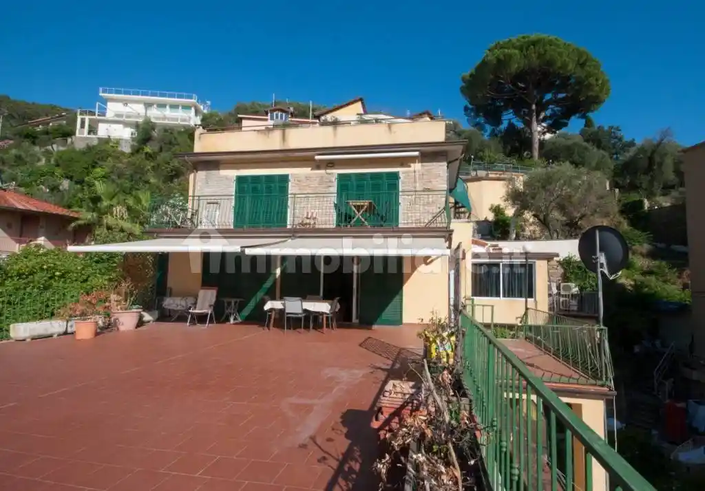 Appartamento in vendita a Lerici