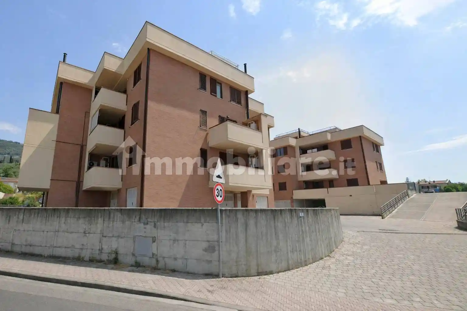 Appartamento in vendita a Uzzano