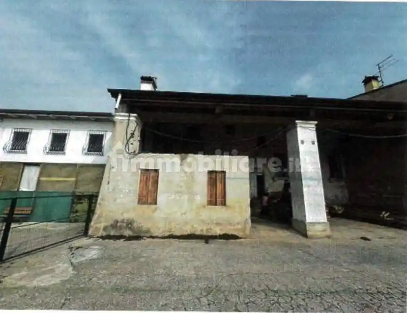 Casa indipendente in vendita a Montecchio Precalcino