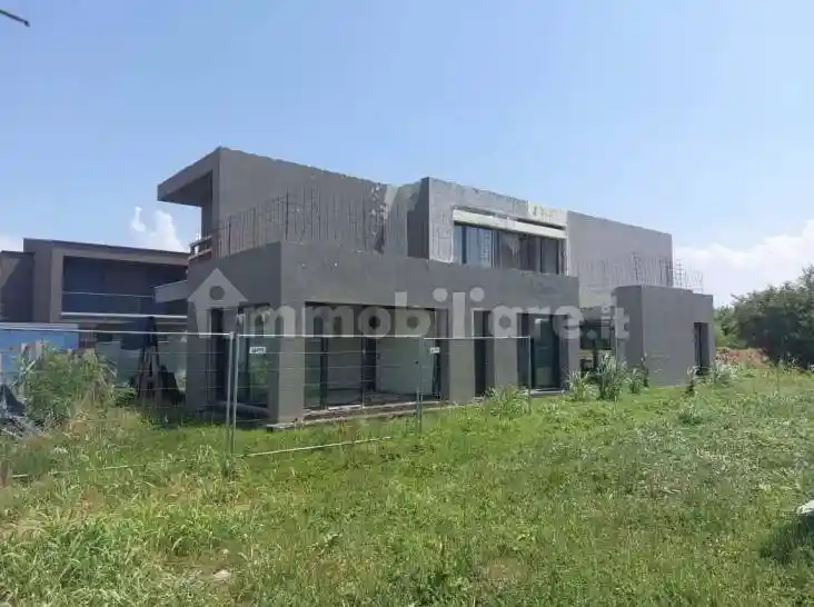 Villa in vendita a Monticello Conte Otto