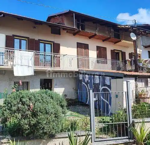 Villa in vendita a Prarostino