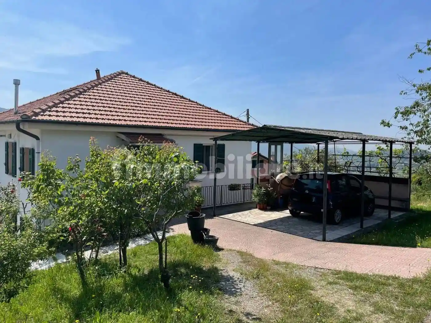 Villa in vendita a Serra Riccò