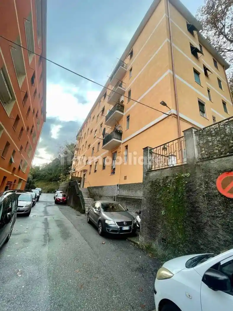 Appartamento in vendita a Genova