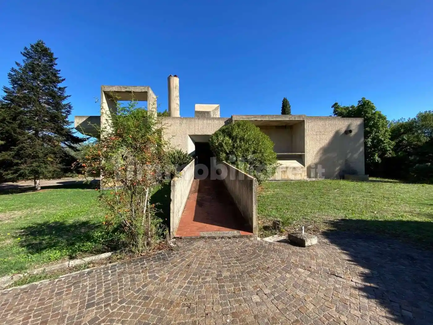 Villa in vendita a Latina
