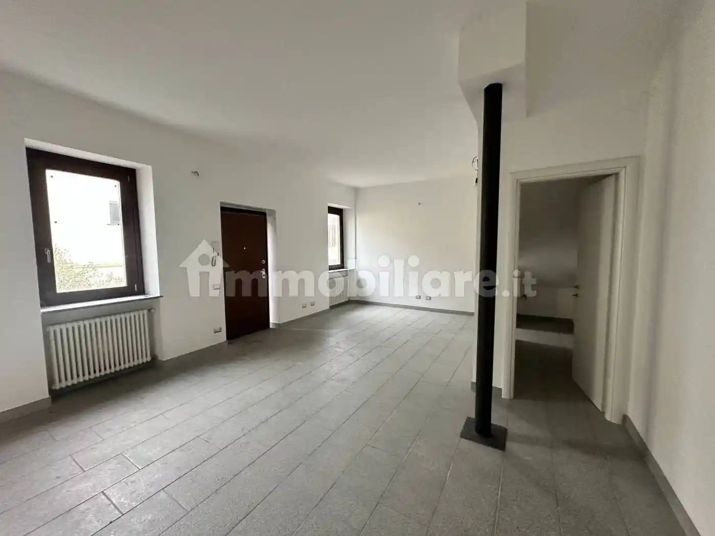 Appartamento in vendita a Gavirate