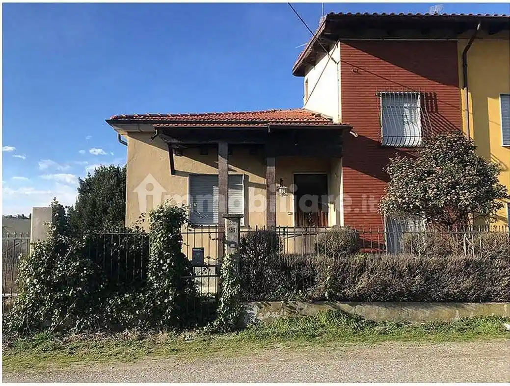 Villa in vendita a Montù Beccaria