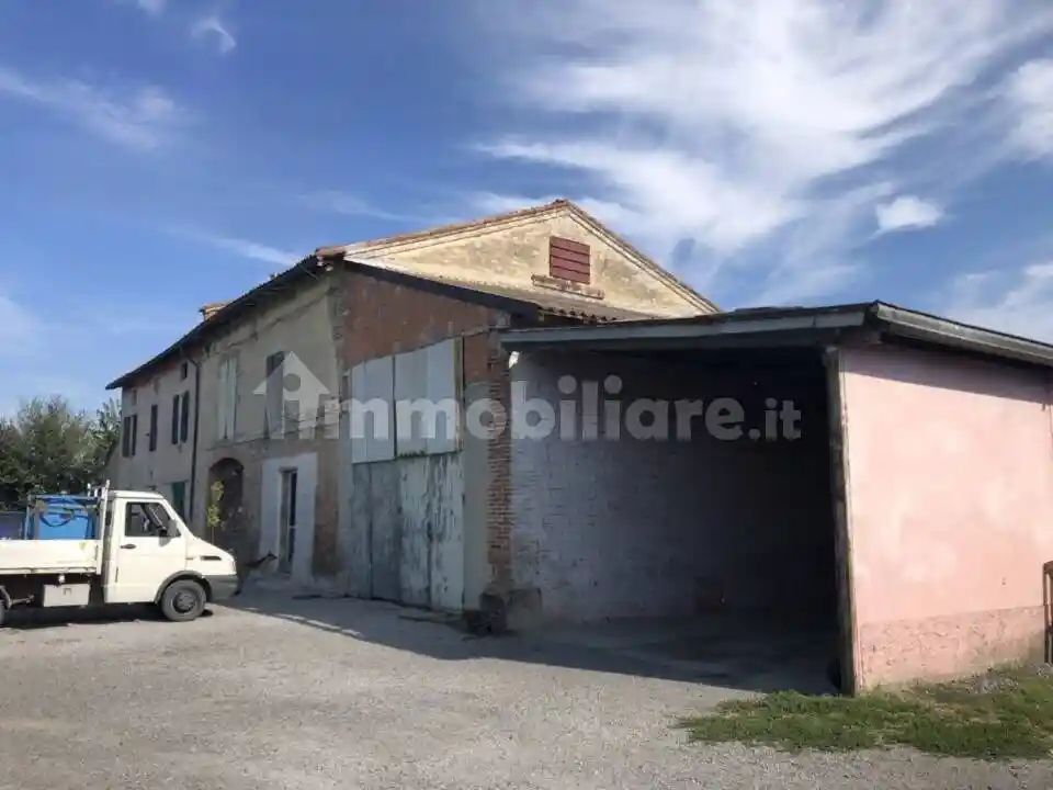 Casa indipendente in vendita a Roccabianca