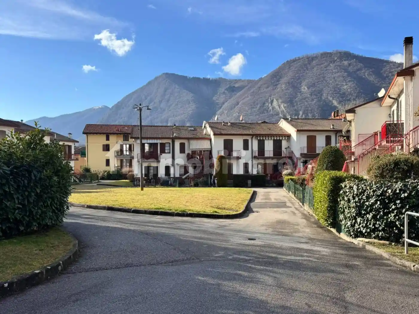 Appartamento in vendita a Canzo