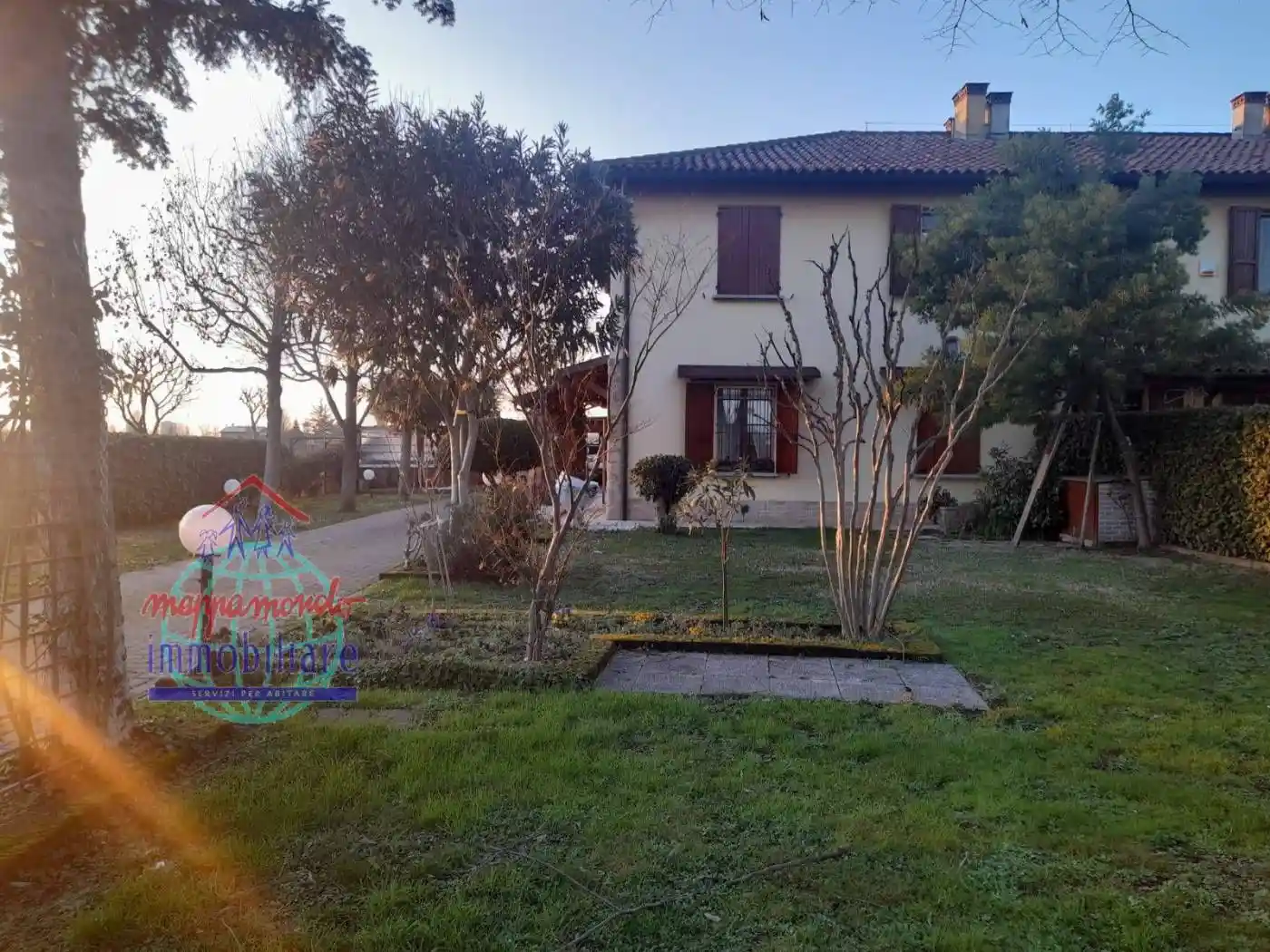Villa in vendita a Calderara di Reno