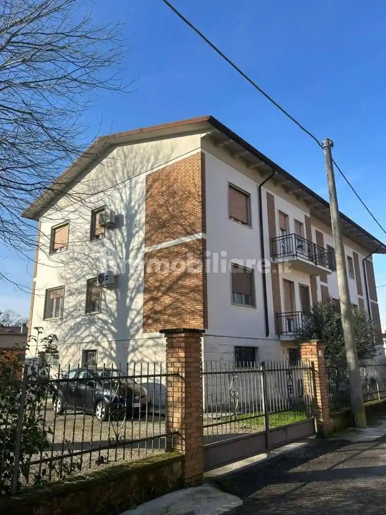Casa indipendente in vendita a Porto Mantovano