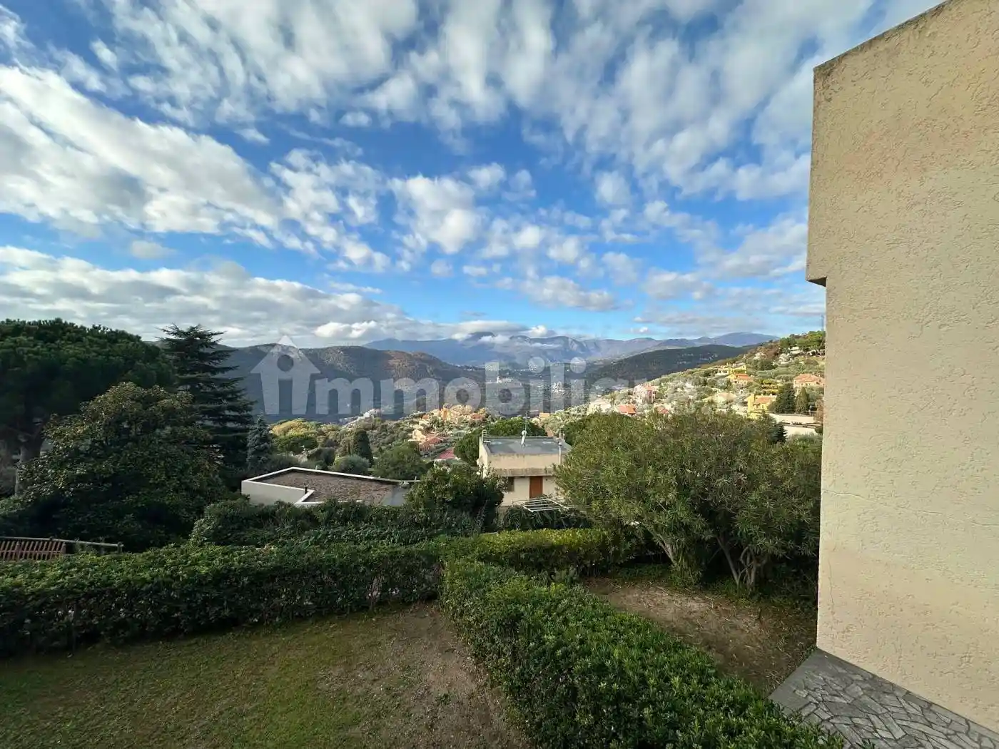 Villetta a schiera in vendita a Finale Ligure