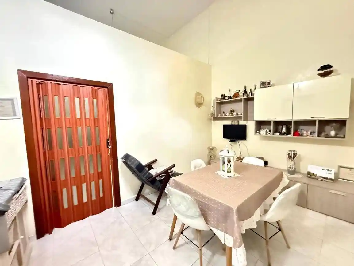 Appartamento in vendita a Napoli