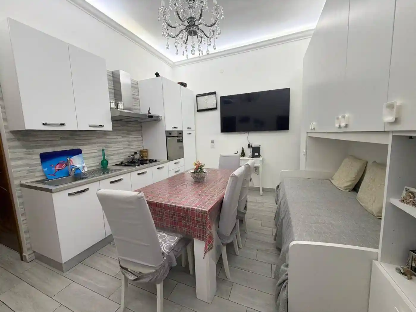 Appartamento in vendita a Napoli