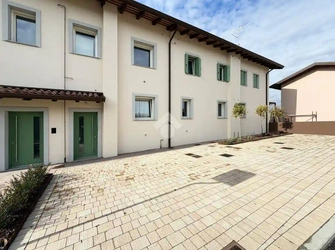 Villetta a schiera - foto 2