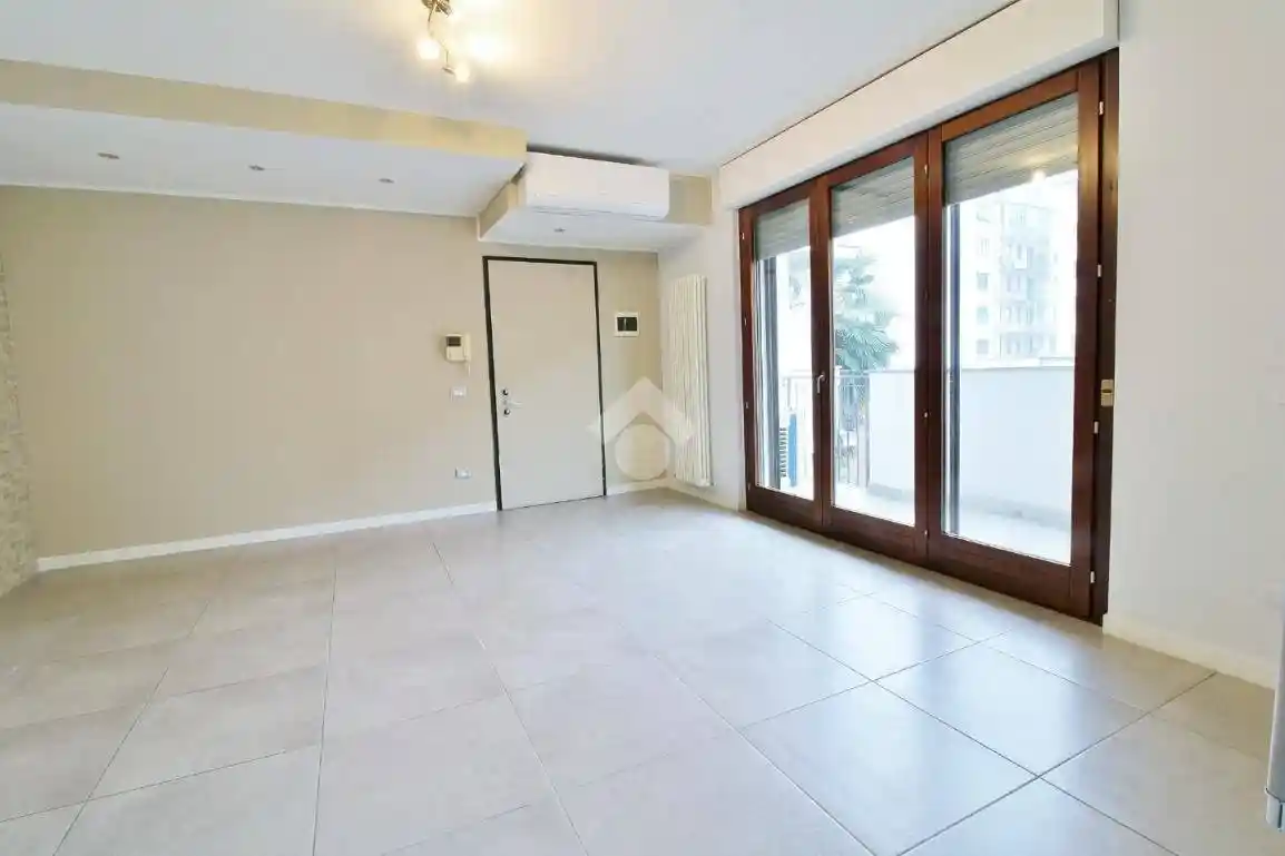 Appartamento in vendita a Voghera