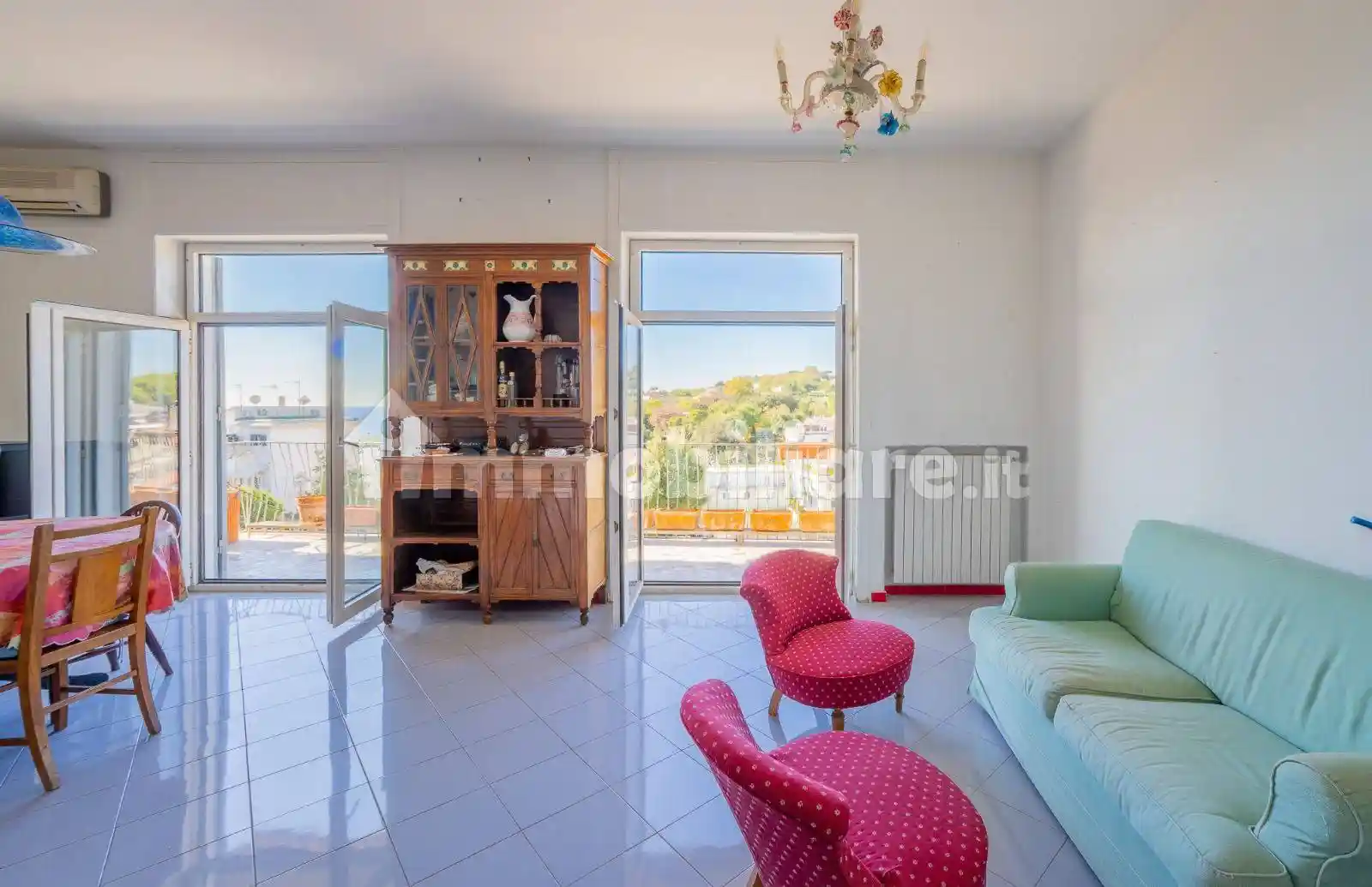 Appartamento in vendita a Napoli