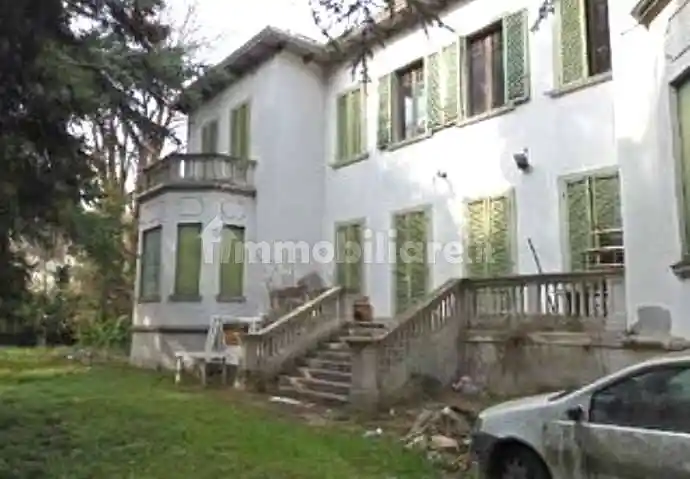 Palazzo - Edificio in vendita a Reggio Emilia