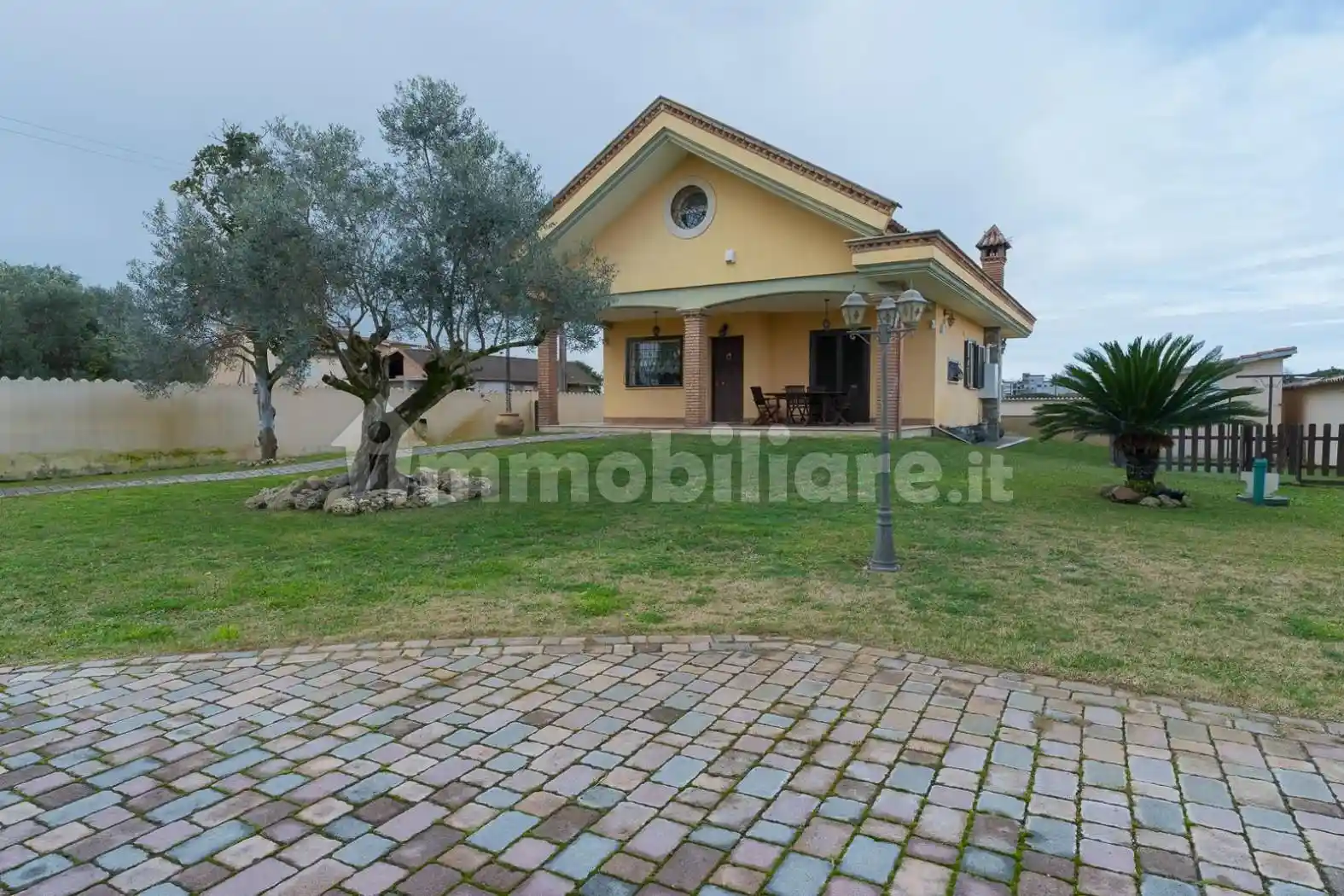 Villa in vendita a Nettuno