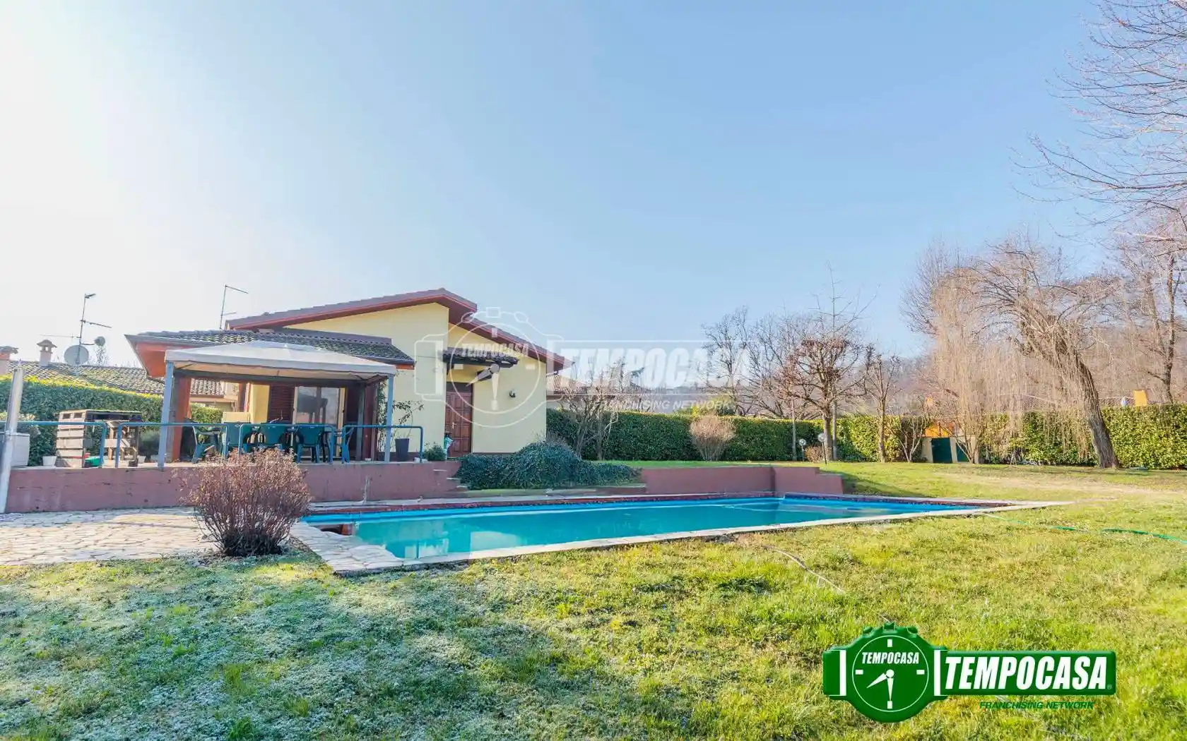 Villa in vendita a Gazzola