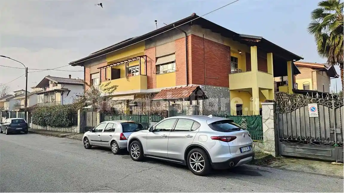 Villa in vendita a Rivalta di Torino