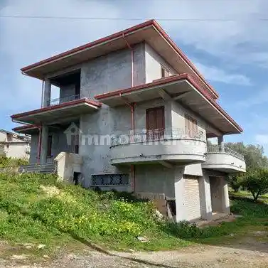 Villa in vendita a Rombiolo