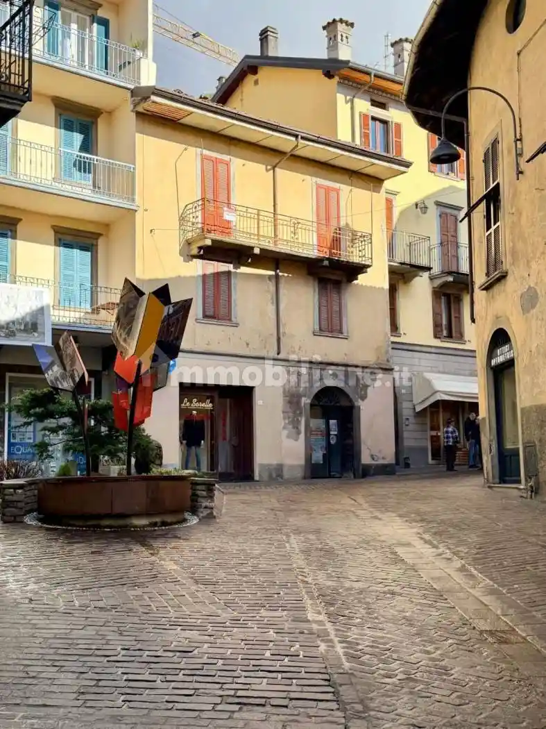 Casa indipendente in vendita a Clusone