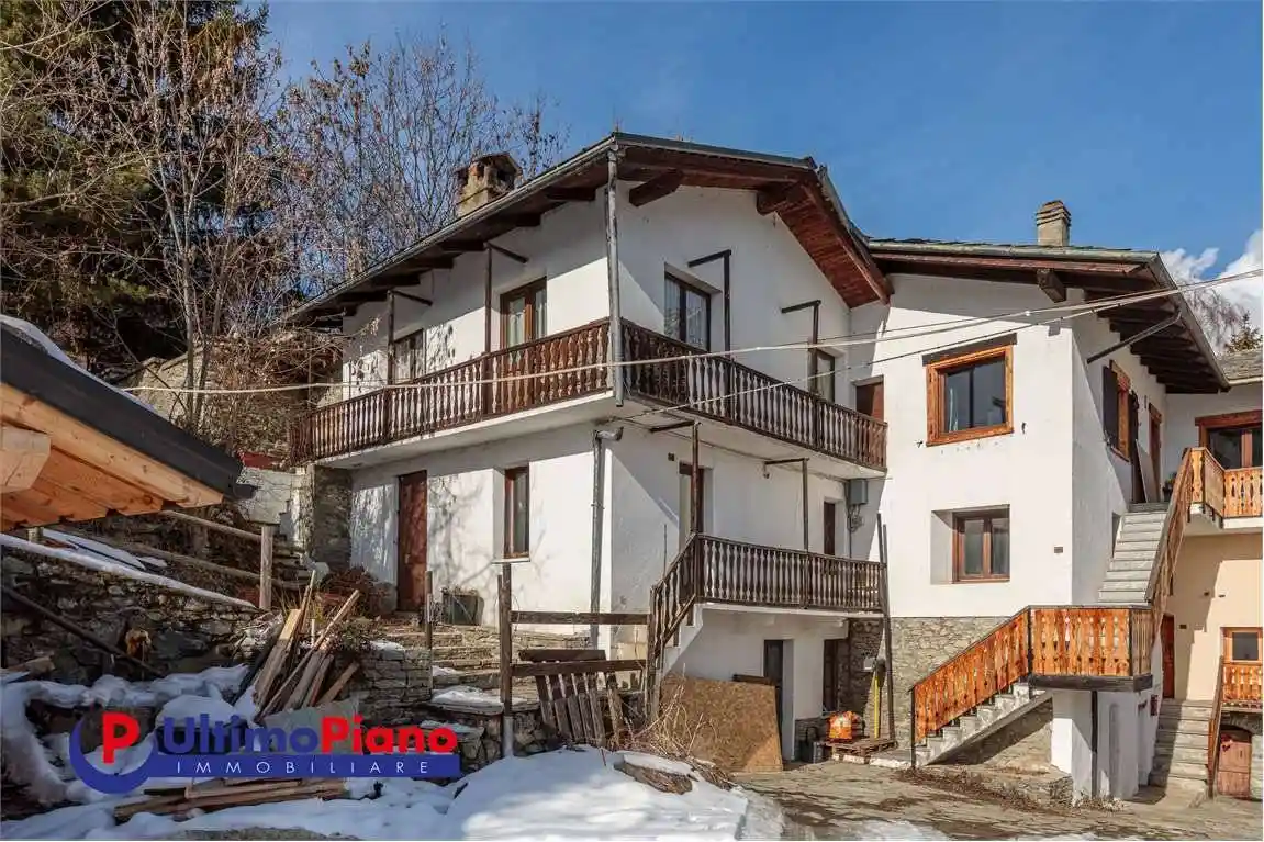 Appartamento in vendita a Gignod