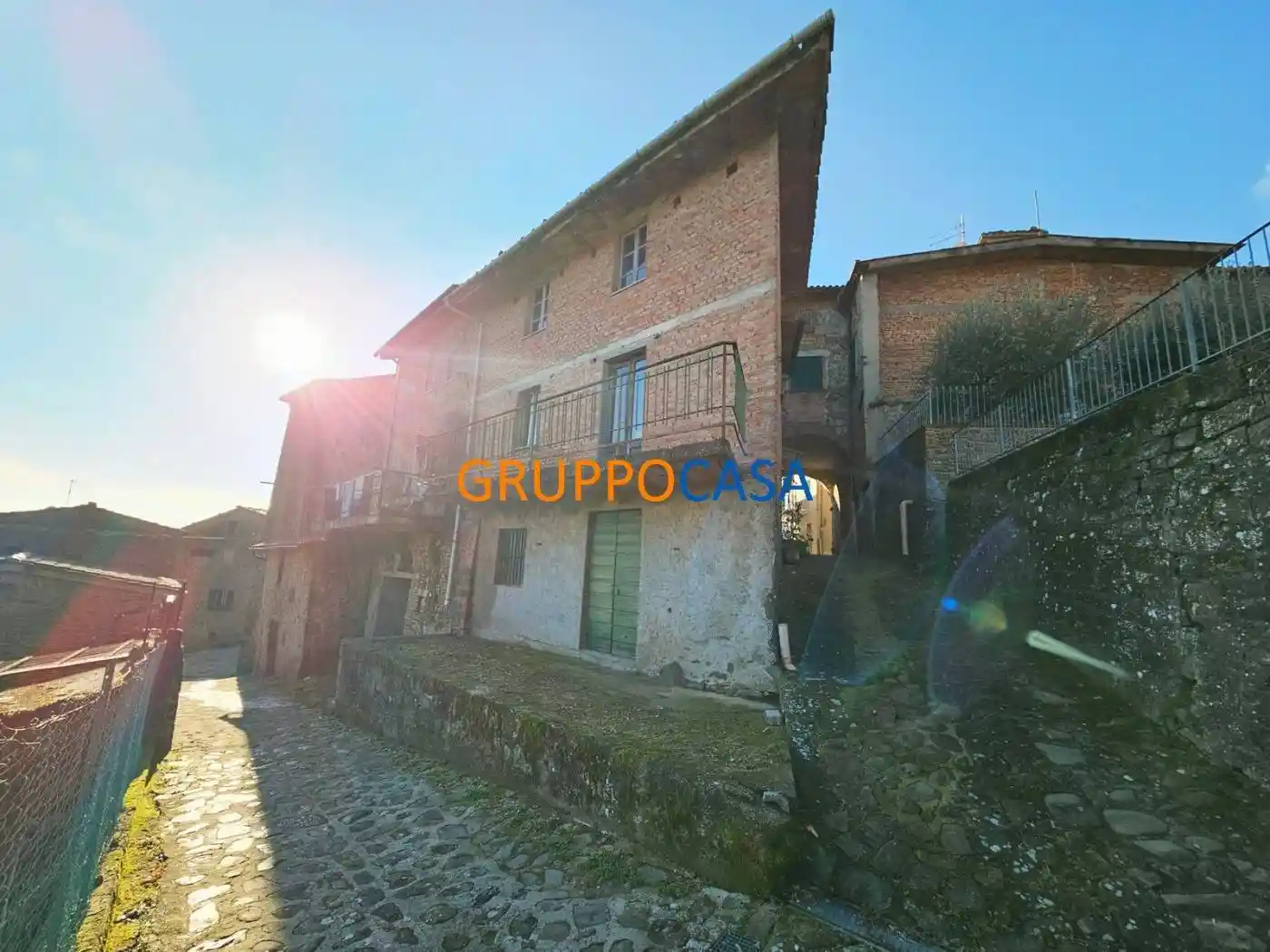 Casa indipendente in vendita a Villa Basilica